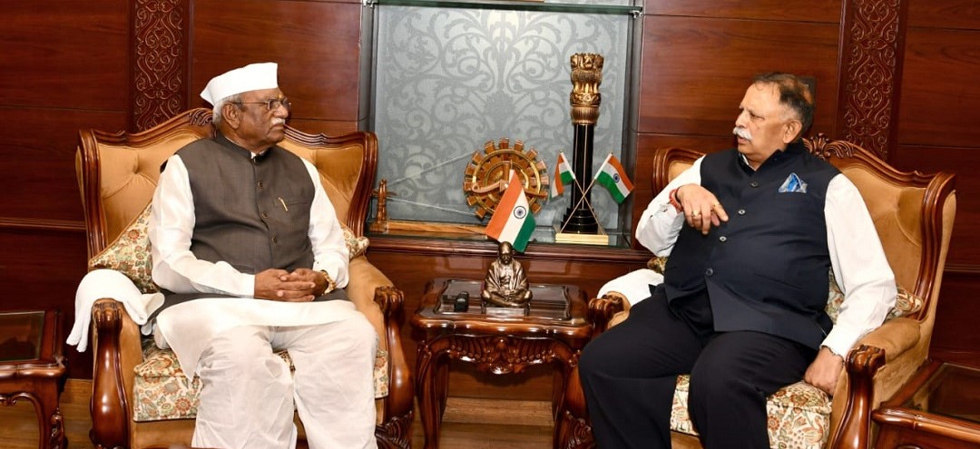 Hon'ble Mr. Justice K.R. Shriram calls on Hon'ble Governor at Raj Bahwan