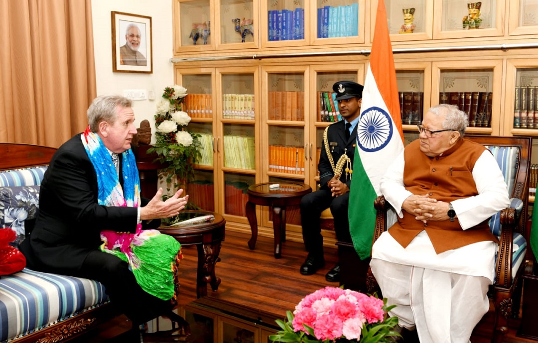 Australian High Commissioner Mr. Barry O'Farrell AO meets Hon'ble Governor Mr. Kalraj Mishra at Raj Bhawan