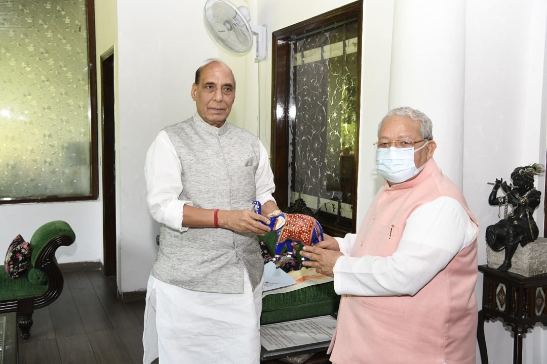 Hon'ble Governor meets Shri Rajnath Singh Hon'ble Minister of Defence, Government of India at New Delhi