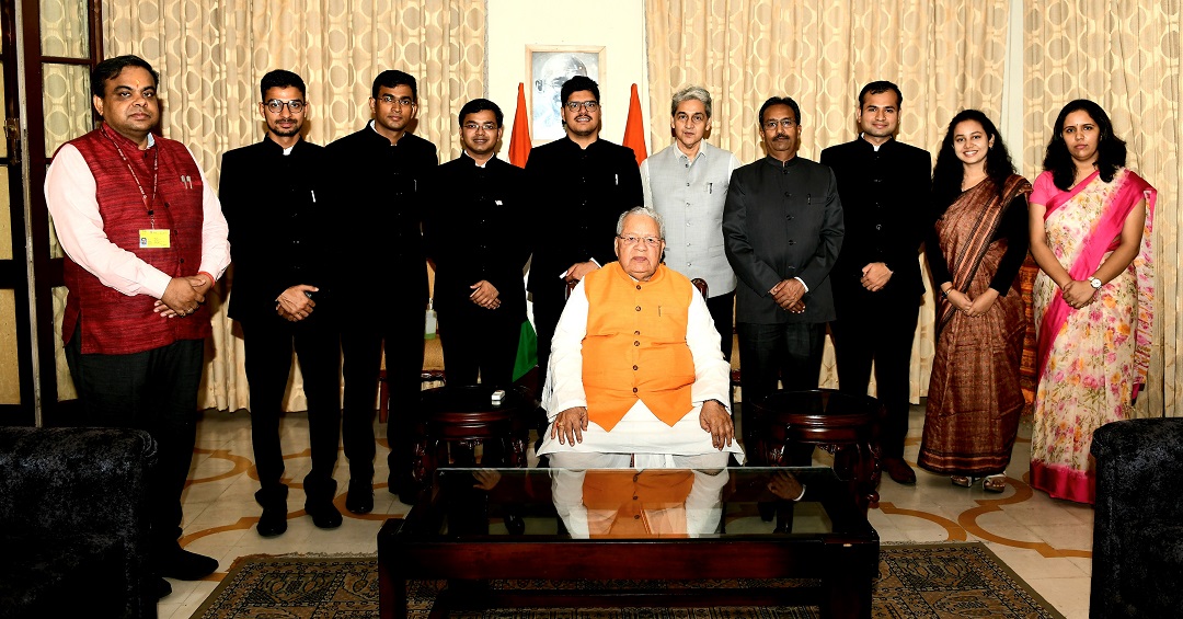 Trainee Officers of Indian Administrative Services calls on Hon'ble Governor at Raj Bhawan.