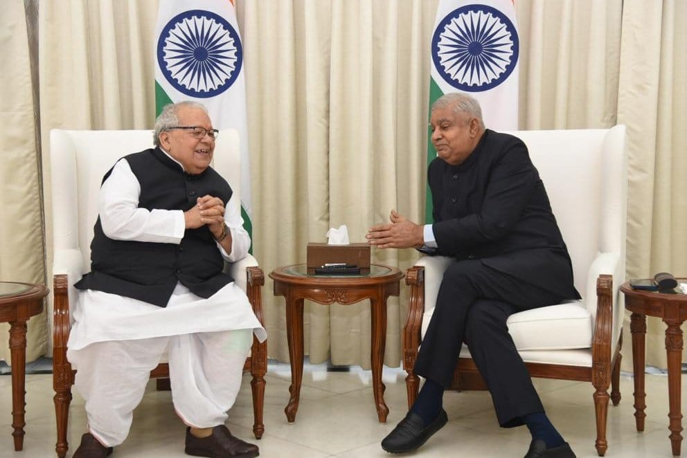 Hon'ble Governor meets Hon'ble Vice President of India at New Delhi
