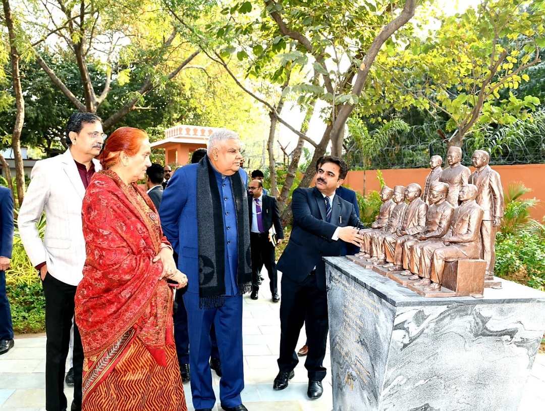 Hon'ble Vice President of India visited Constitution Park at Raj Bhawan, Jaipur