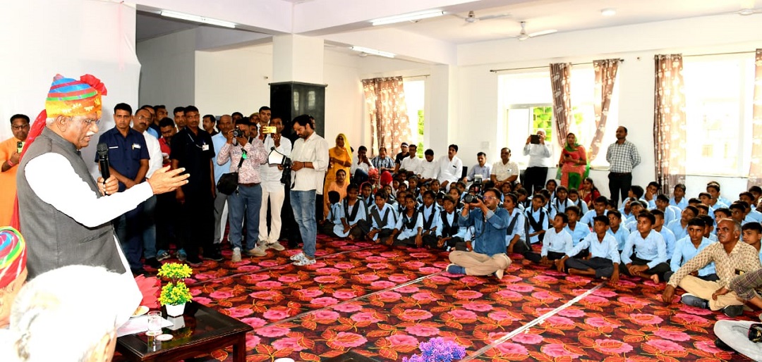 Hon'ble Governor Engages with School Children: Emphasizes Reconnecting Students Facing Educational Challenges.