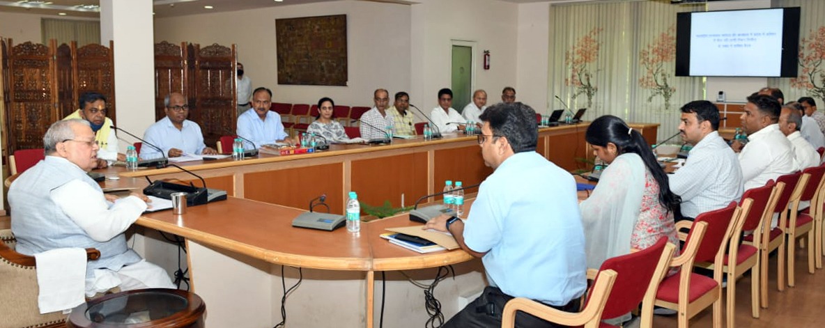 Hon’ble Governor reviews the status of lumpy virus infection in cows and  Instructions given to adopt effective measures for prevention of infection 