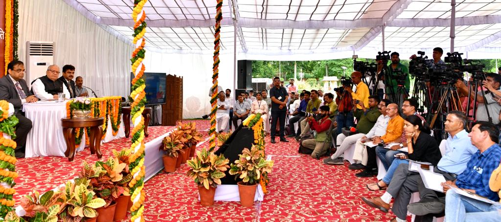 Hon'ble Governor interacted with journalists   about the priorities of the four years of his tenure and the work plan for the coming year.