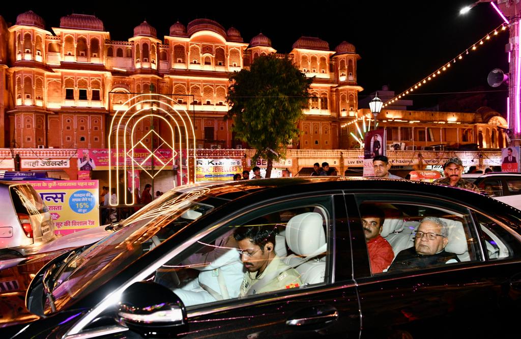 Hon'ble Governor visit city on eve of Diwali