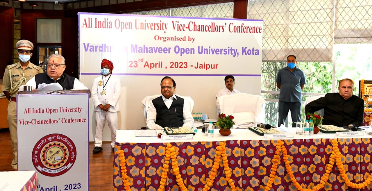Hon'ble Governor addressing All India Open University Vice Chancellors' Conference at Jaipur 