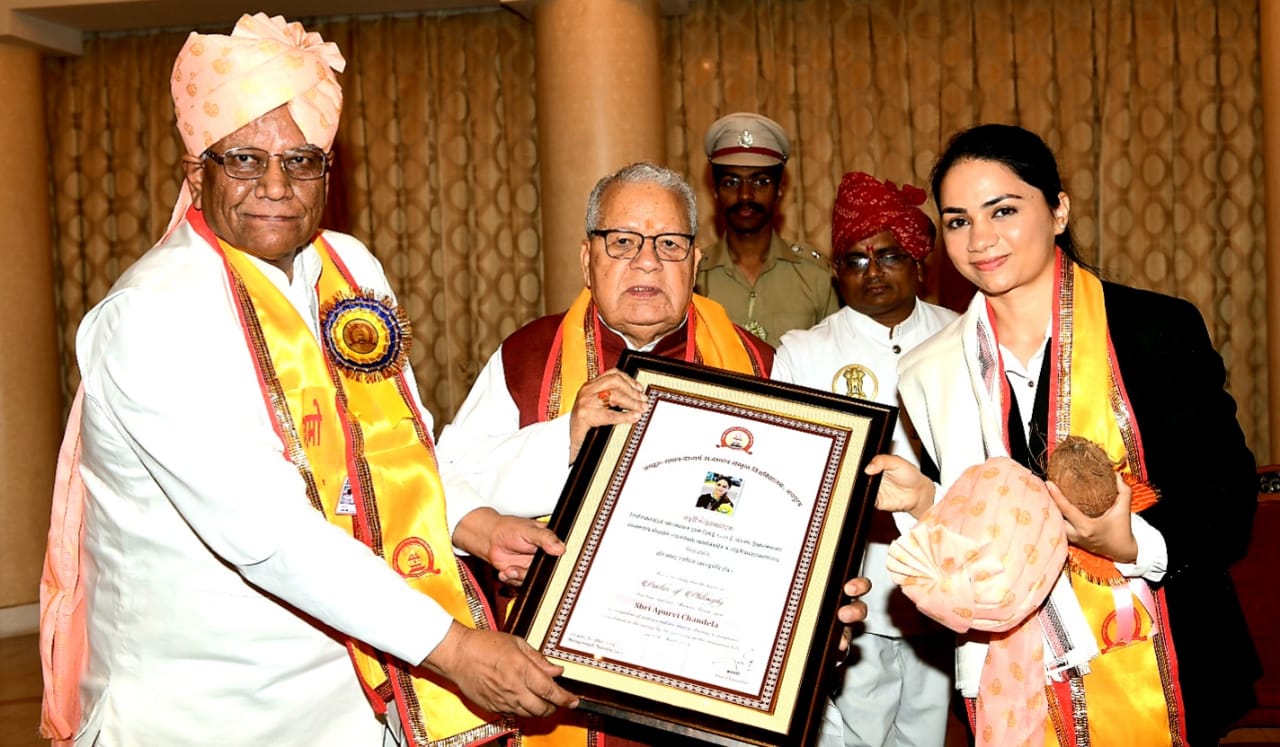 Hon’ble Governor lauded Apurvi Chandela for making the country proud in shooting by conferring the honorary title of Vidya Varidhi.
