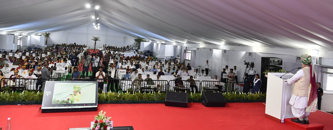 Hon'ble Governor presided over 4th convocation of Pandit Deendayal Upadhyaya Shekhawati University, Sikar  
